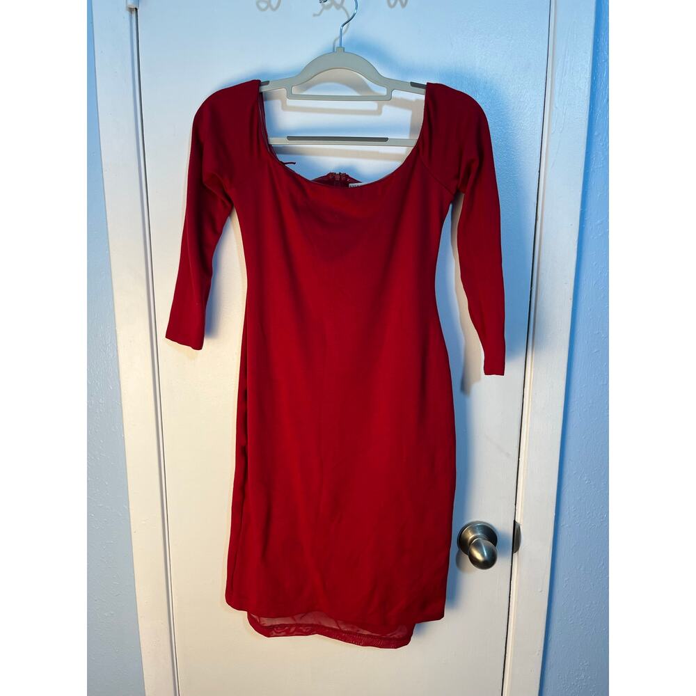 Alice & Olivia Bodycon Dress Size 2 Red Off The Shoulder Valentines Romantic